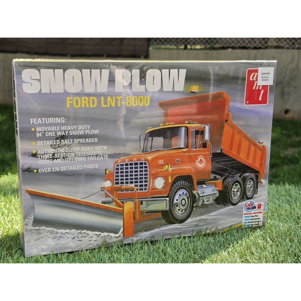 AMT Ford LNT-8000 Snow Plow Truck - AMT1178 New Sealed*Small Rip In Plastic Wrap